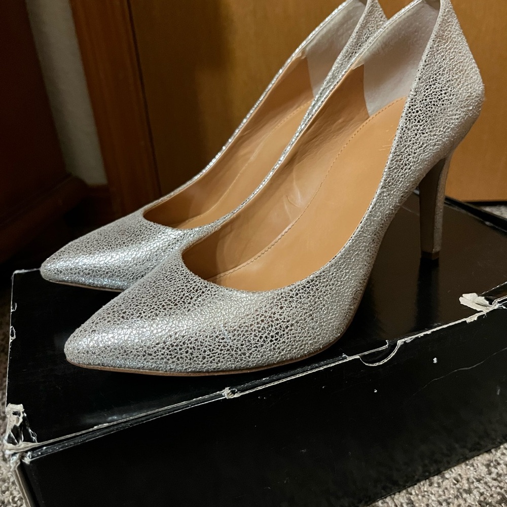 J. Crew Factory Silver Isabelle Crackled Metallic Pumps